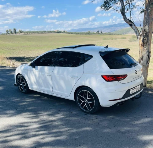 Seat Leon 2019 Beats