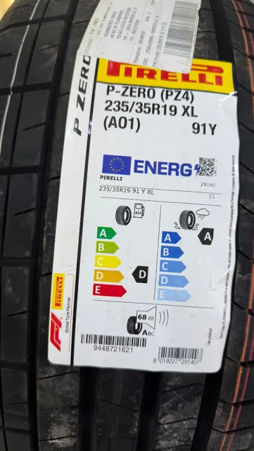 Pirelli 235/35R19