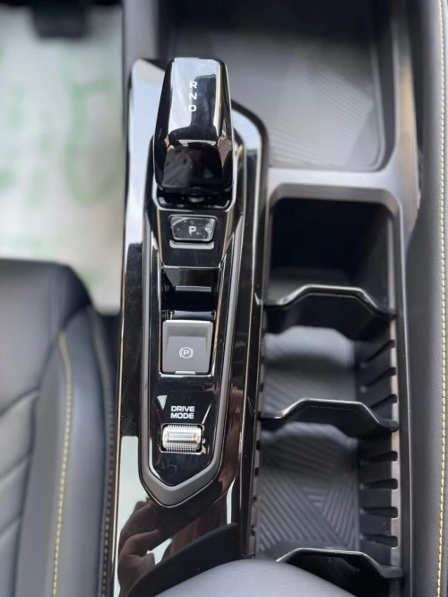 Geely Coolray 2025 La tout