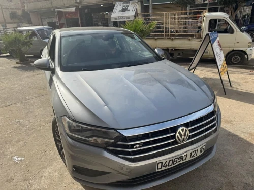 Volkswagen Jetta 2021 R line