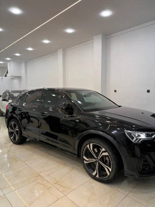 Audi Q3 2023 S-line