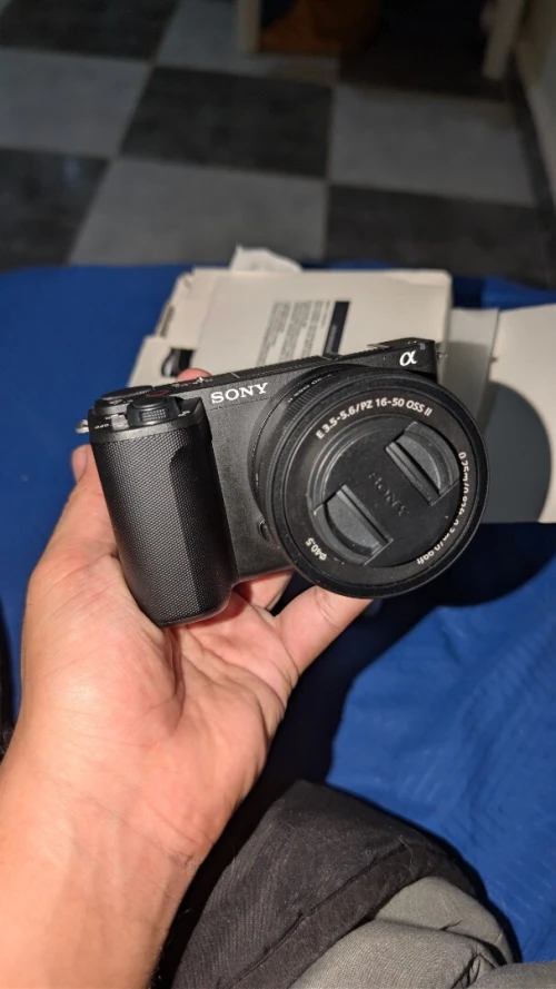 Caméra Sony zve10 ii+ kit lens 16-55 mm + objectif viltrox 33 mm 1.4