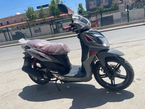 Sym Sr 2025