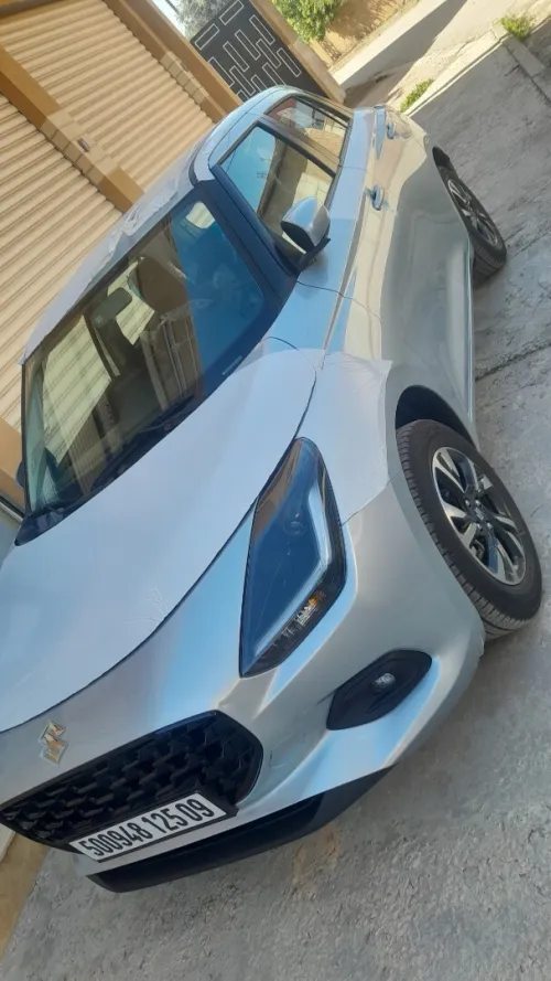 Suzuki Swift 2025 Cart griz