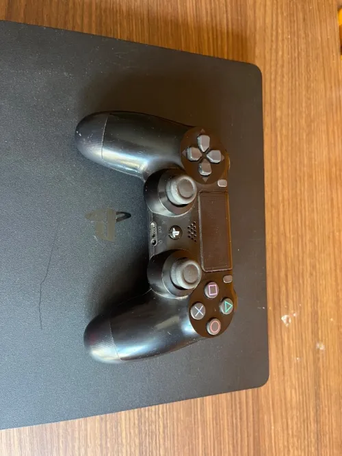 Sony PlayStation 4 slim
