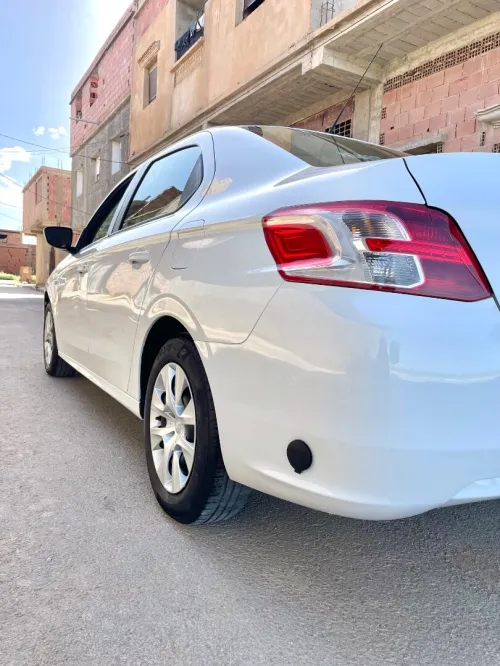 Peugeot 301 2015 301