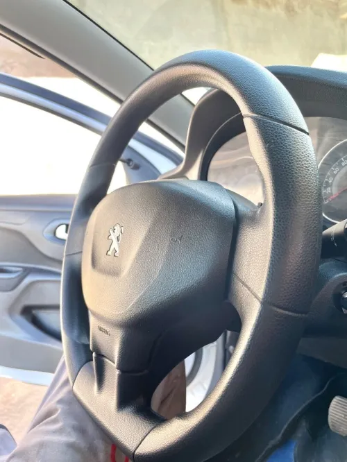 Peugeot 301 2015 301