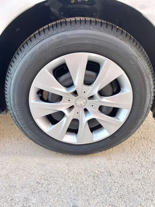 Peugeot 301 2015 301