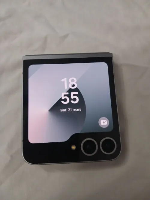 Samsung Galaxy Z Flip6