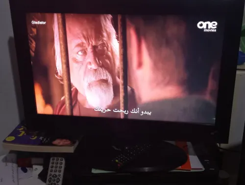 Television en meme temps Ecran pour PC 24 " Avec Pack accesoire en tres bonne prix