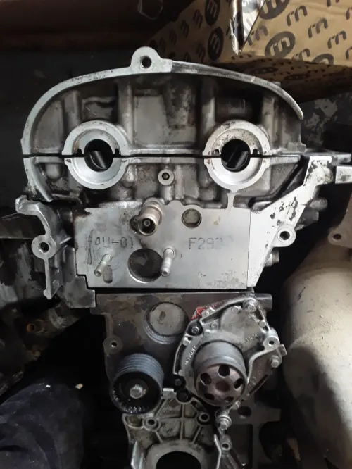Moteur en pieces