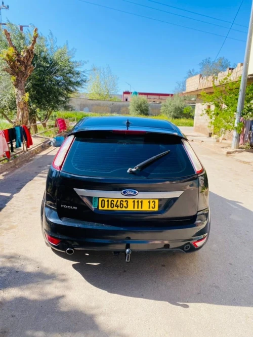 Ford Focus 4 portes 2011 Focus 4 portes