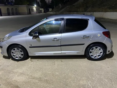Peugeot 207 2008 207