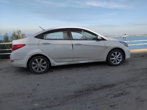 Hyundai Accent RB  4 portes 2018 Accent RB  4 portes