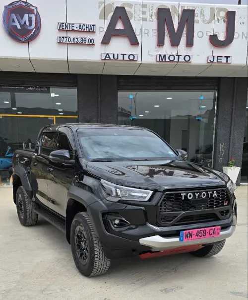 Toyota Hilux GR sport 2026 Full black toute option