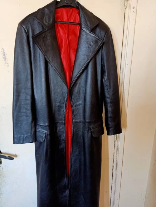 * Veste cuir une vrai cuir haja bazaaf shaba ou twiila (long) tlabas XL/XXL prix dyalha 45000 DZ
