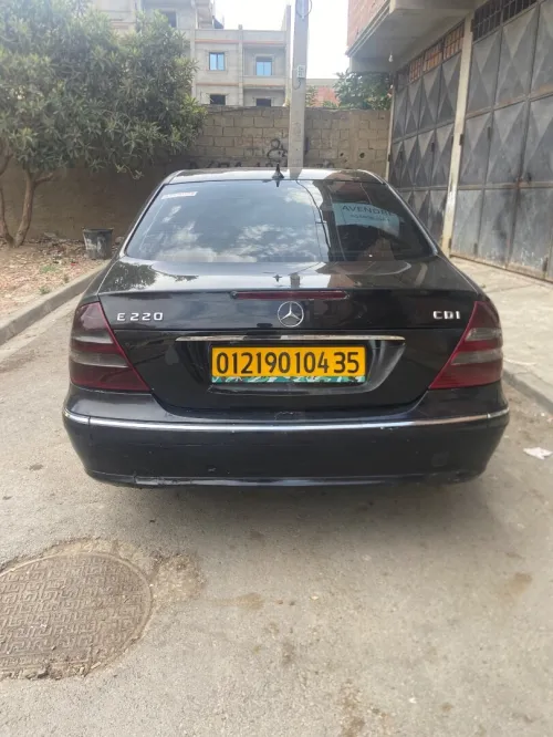 Mercedes E220 2004 