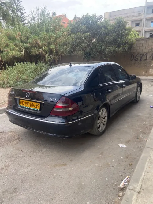 Mercedes E220 2004 