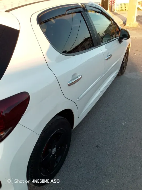 Peugeot 207 2012 Fennec