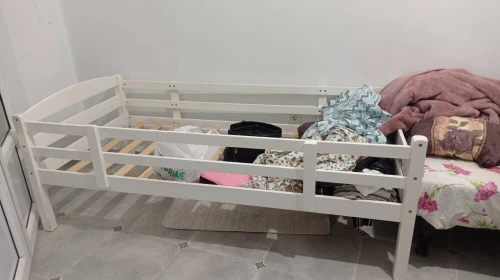 un canapé enfant et un canapé deux places+ porte avec cadre