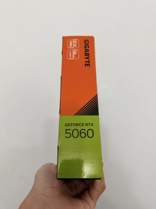 Carte Graphique RTX 5060 GIGABYTE WINDFORCE MAX OC