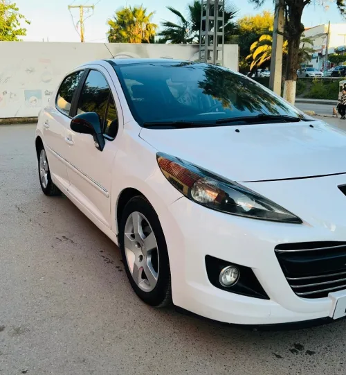 Peugeot 207 2011 207