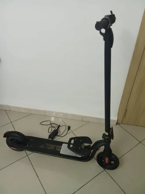 Trotinette électrique flyblade