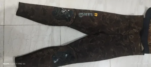 tenue de plongee MARES