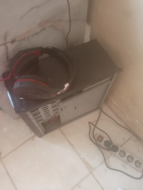 Pc إينيتي للبيعفيه i3 3220+2tb hdd+4g ram ddr3+gt430 4g vram