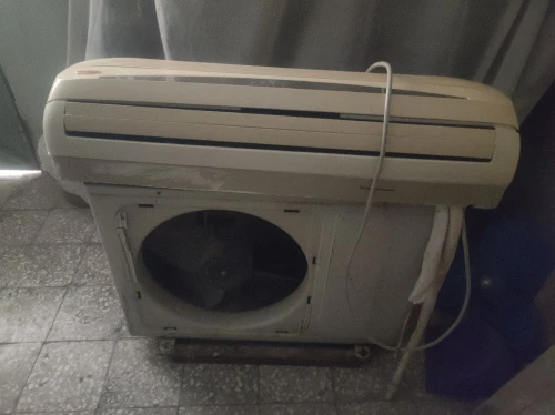 Vente d'un climatiseur New carry 12000 Btu