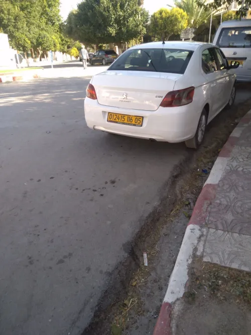 Peugeot 301 2016 Alure
