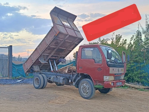 Dongfeng  dfac 2008 2