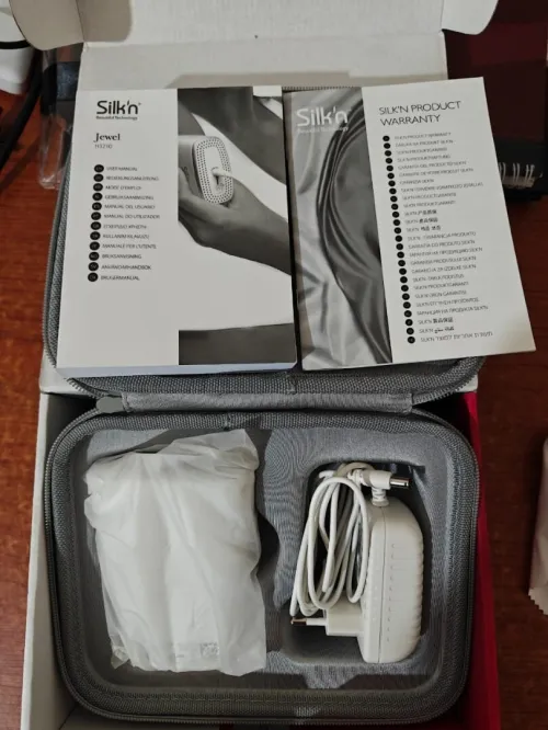 Appareil epilation lumiere pulsee Silkn Jewel H3210 IPL
