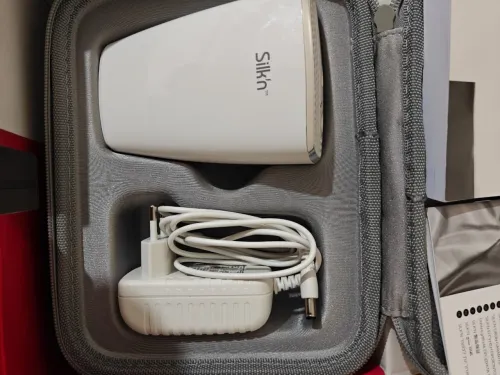 Appareil epilation lumiere pulsee Silkn Jewel H3210 IPL