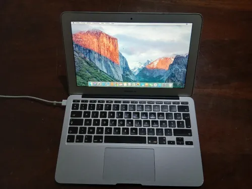 MacBook