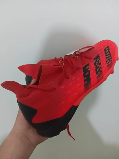 حذاء كرة قدم Adidas Predator Freak .3 TF أصلي (جديد تماماً).