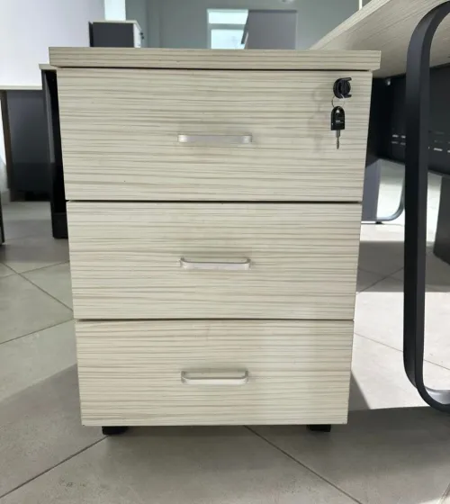 Bureau opérateur Plusieurs modèles et dimensions