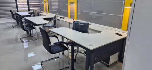 Bureau opérateur Plusieurs modèles et dimensions