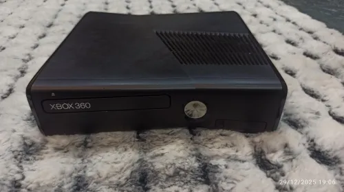 Xbox 360 e Utilisé et en très bon état