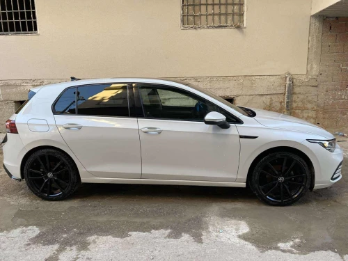 Volkswagen Golf 8 2022 R