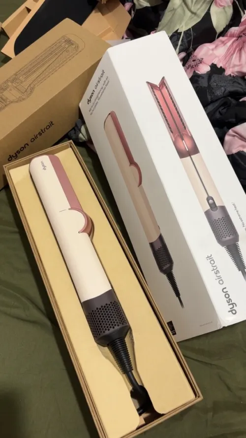 Dyson airstrait rose