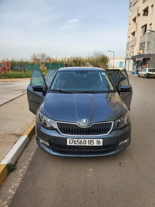 Skoda Fabia 2015 Oumbitions