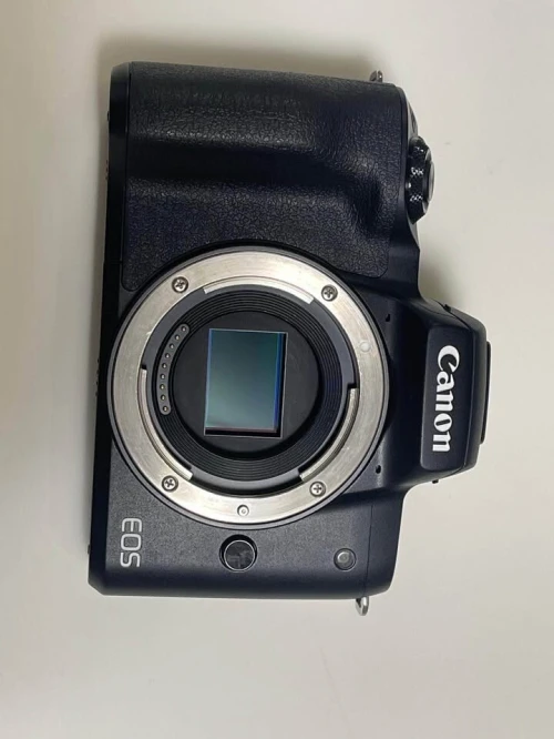 Canon EOS Kiss M version japonaise du Canon M50