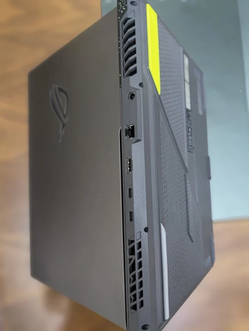 Asus ROG strix g15RM