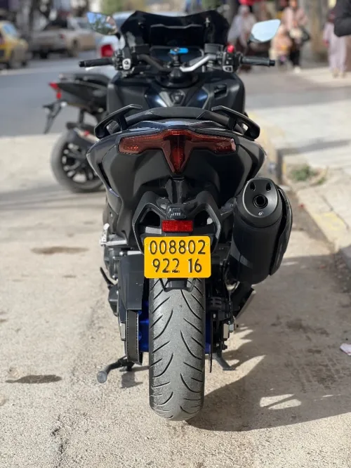 Yamaha Tmax 2022