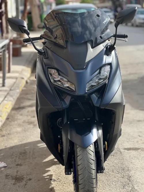 Yamaha Tmax 2022
