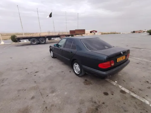 Mercedes Classe E 1998 E200