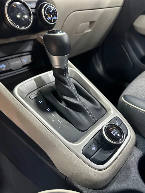 Hyundai Venue  2023 Full options