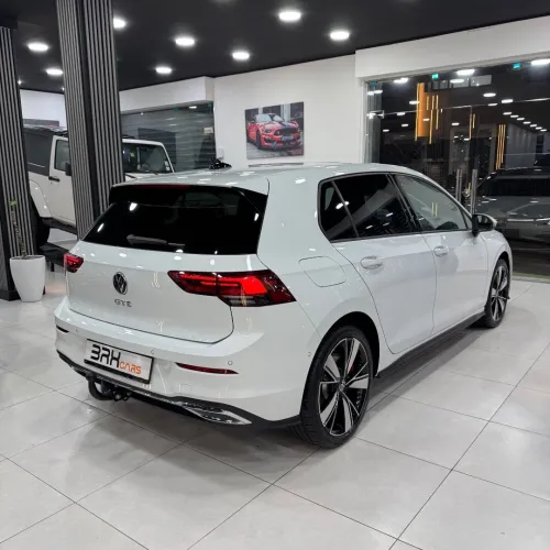 Volkswagen Golf 8 2021 GTE