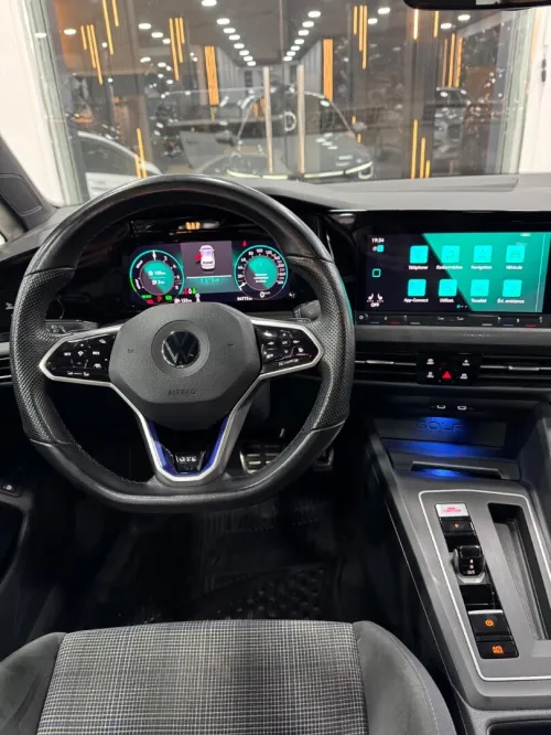 Volkswagen Golf 8 2021 GTE